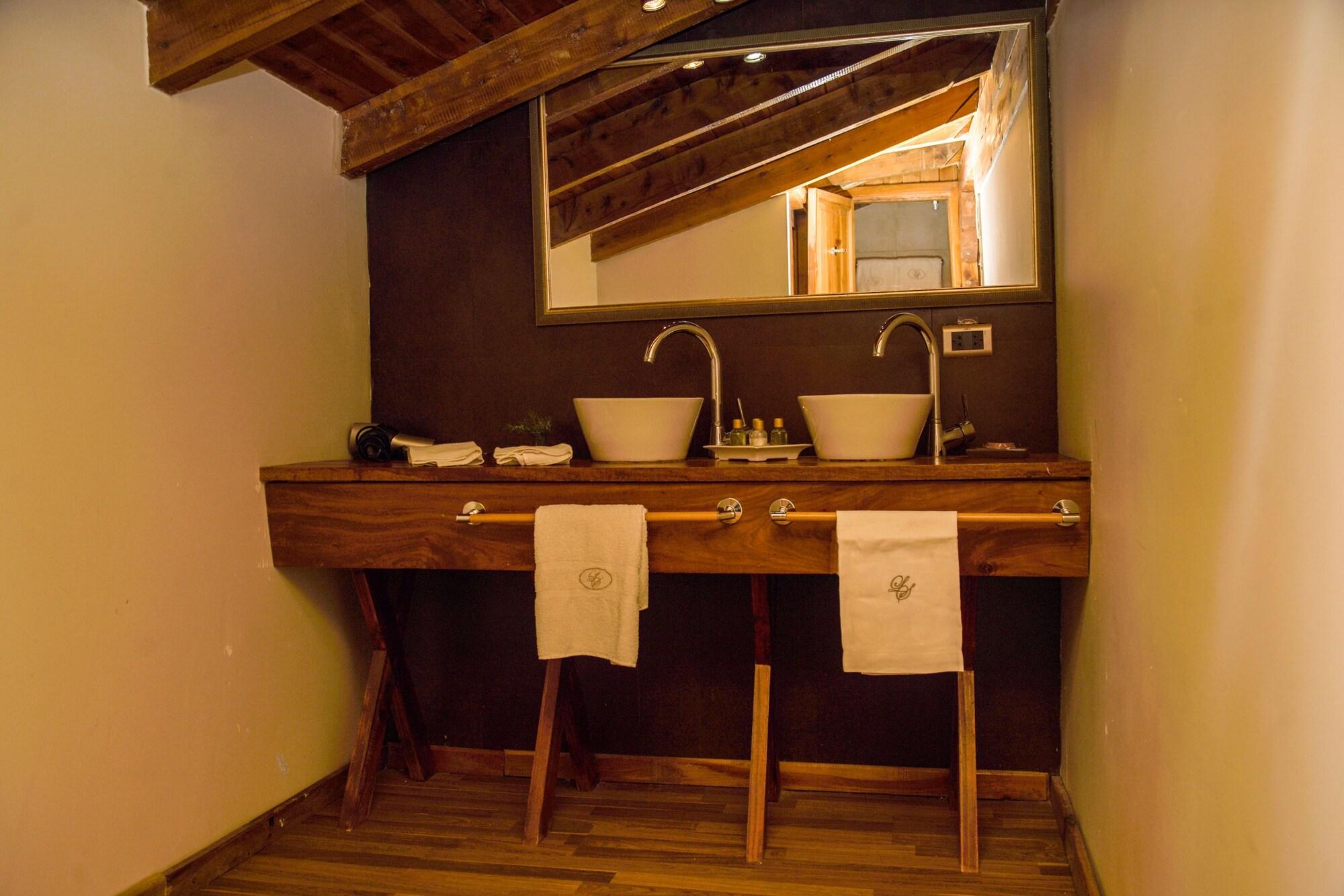 La Sirenuse Inn 4*
